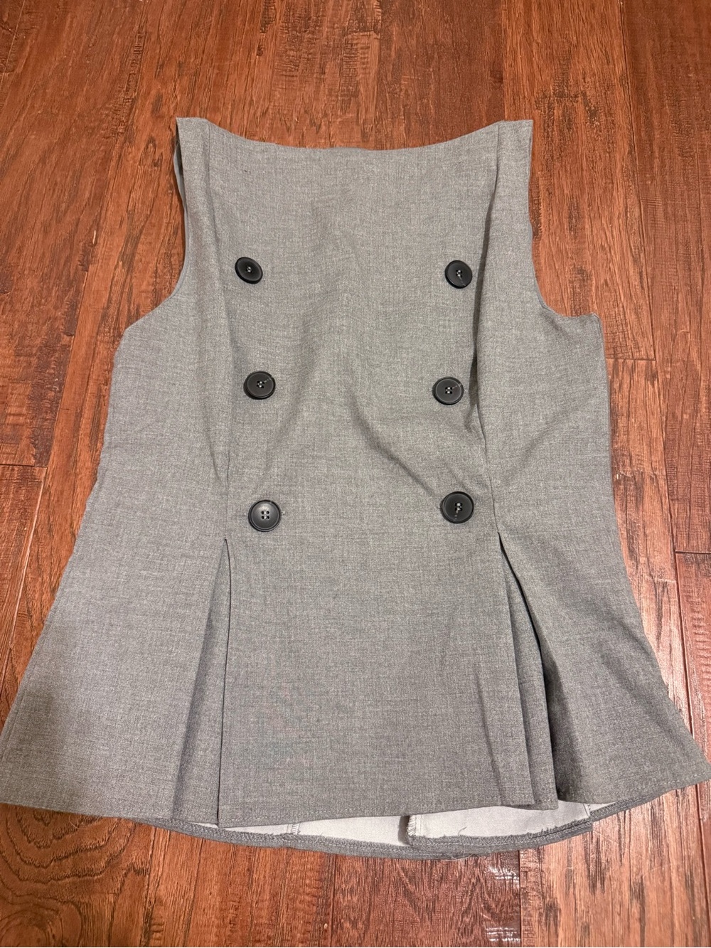 Zara Gray V-Neck Sleeveless Top
